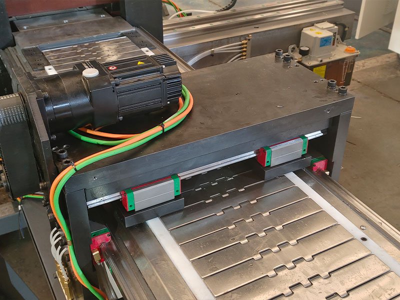 control-numérico-avanzado-busbar